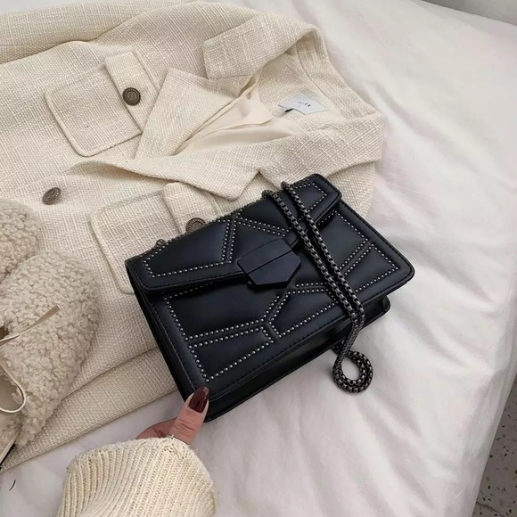 Crossbody Chain Black Purse / Messenger Bag - Picture 2 of 14